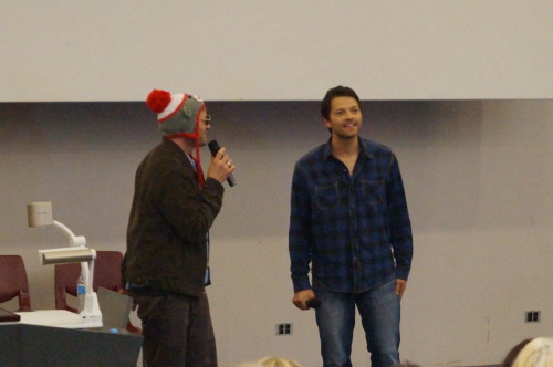 ararewinchestersmile:  Sasha and Misha Collins. adult photos