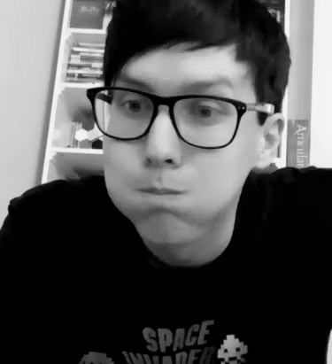 arcana-daiva:existentialdaniel:phil’s hamster face@phanicattheskeletonwarhow can a human creature be