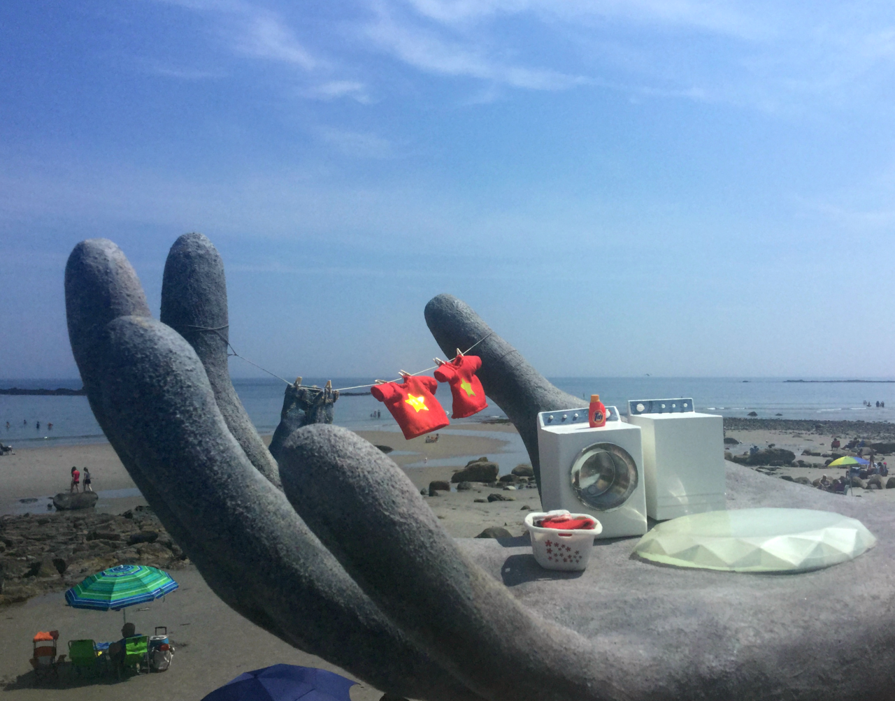 snappy-lobster:  My temple laundry sculpture has finally made it to the beach for