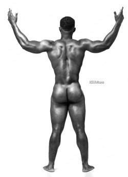eduardo-andrews88:Greatness all around you #naked # model #black #blackandwhite #beyou #noshame #physique