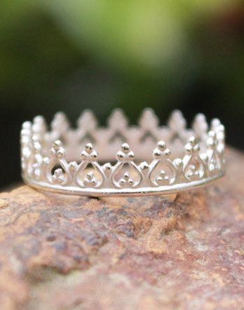 babygirlj21:  parttimelittleprincess:  pandasfairyprincess:  Princess rings! Or prince rings depending on your preference :)  I WANT ONE SO BAD   That last one though   Want these now @dommebadwolff23