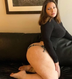 youknme:princejazziedad:DeliciouslySexy Thick Luscious Curvy BootiDelicious MamiMs