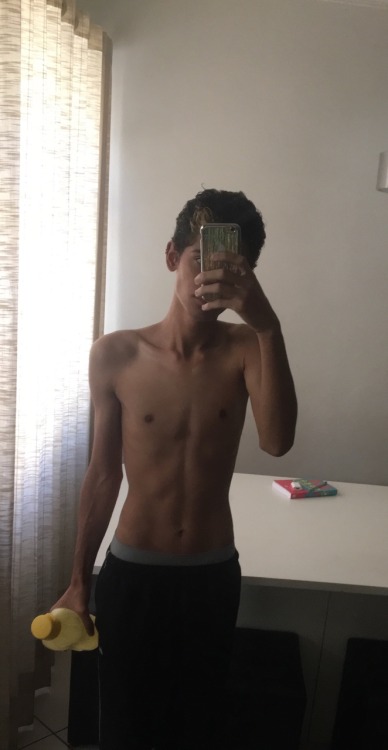 butterfl1es: Body Check