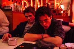 danger:  Cole Sprouse - Riverdale ( 2017