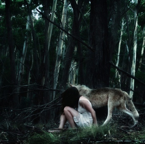 olivrodassombras:  Em mim reina o poder da TERRA … 