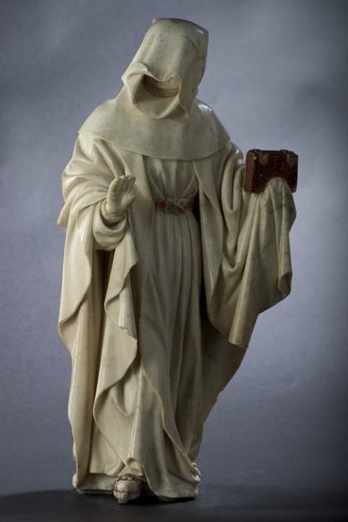 Carved by Jean de La Huerta and Antoine Le Moiturier between 1443 and 1470, the unique devotional fi