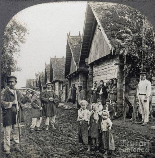 historyofromanovs: Peasants in Imperial Russia, circa 1900.