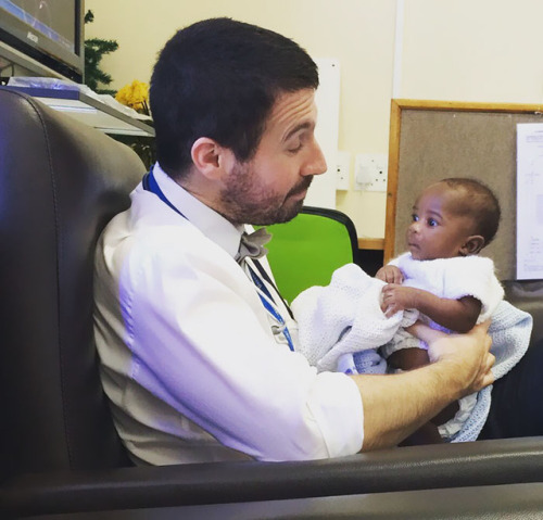sixpenceee:  Dr. Alistair McAlpine shared a series of tweets from his terminally ill child patients,
