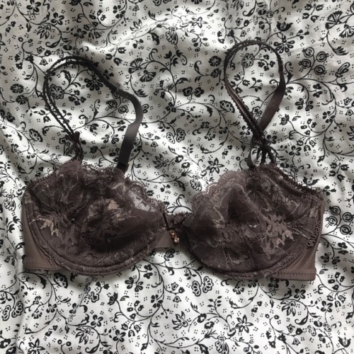 Lingerie Sale : B-Cups / All brand new / DM if interested / Payment by Paypal :1/ Olga by Princesse 