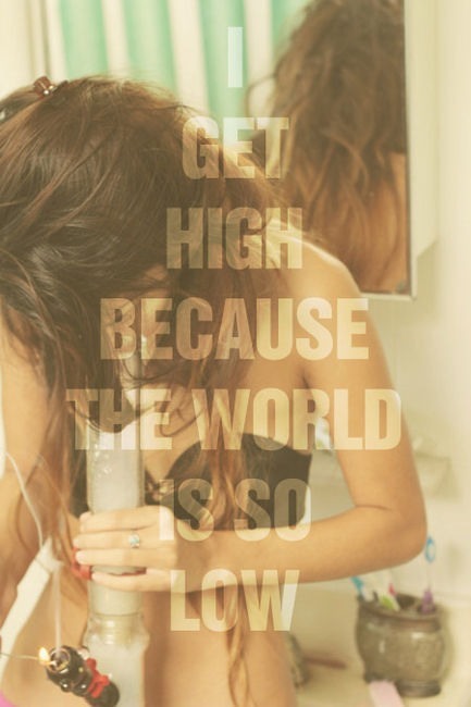 liesinlittlewhitepills:  love 