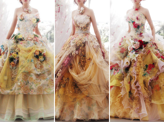chandelyer:wedding gowns by  Stella De Libero   