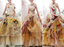 Readytocomply: Giandujakiss:  Chandelyer: Wedding Gowns By  Stella De Libero    Honestly