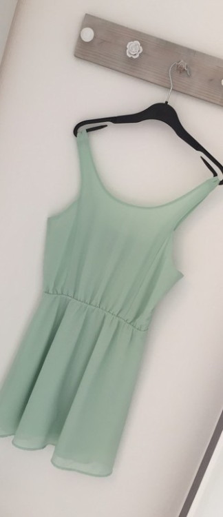 teenwolffashions: What: H&amp;M seafoam dress Where: S06E11 ‘Said the Spider to the F