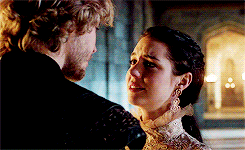 ale-la-pazza1:         One Scene Per OTP: Francis &amp; Mary - 1x13.        