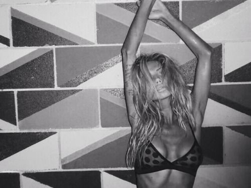 embrasse-moi-xoxo: jesdaniels: ♡