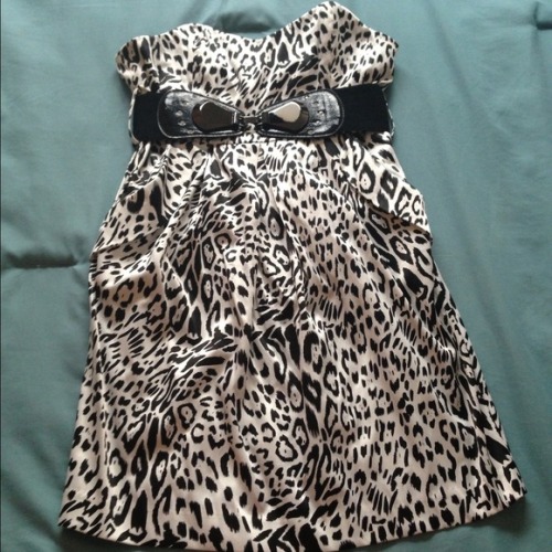 I just added this to my closet on Poshmark: Black and white cheetah print dress with pockets.. (http://bit.ly/10nFMPa) #poshmark #fashion #shopping #shopmycloset