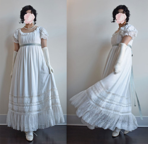 Styling last fall’s regency inspired outfit as eveningwear, and also just messing around.Hime