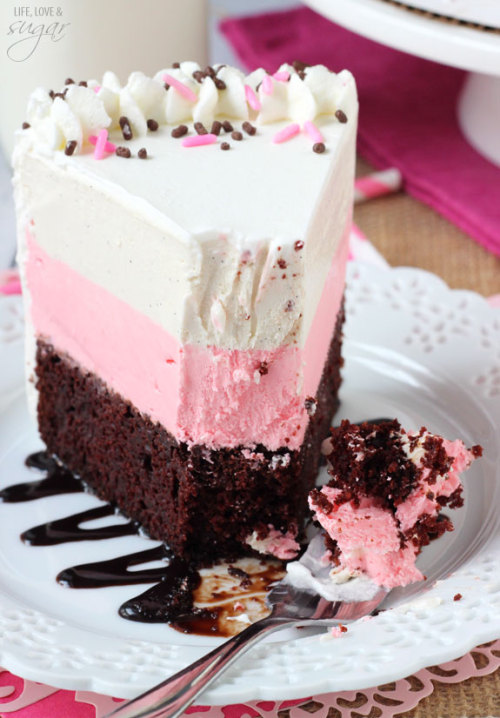 sweetoothgirl:Neapolitan Ice Cream Cake