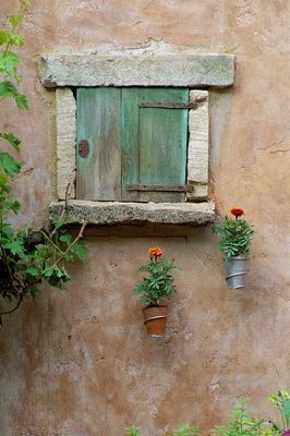 Bellasecretgarden — (via Pin by Marisa Arce on Windows | Pinterest)