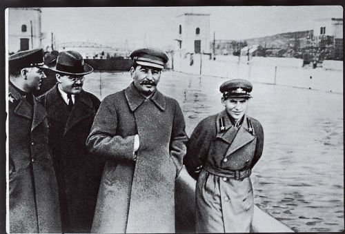 The Rise and Fall of Comrade Yezhov,Being a part of Stalin’s regime was a lot like being a gangster 