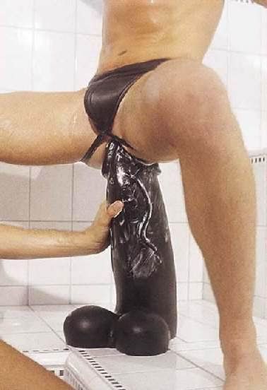 nowaybuttraw:  musclepigslut:  cumversatile:  Dildo play should be an Olympic discipline