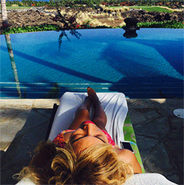 lemonaades: Jayoncé - Hawaii.