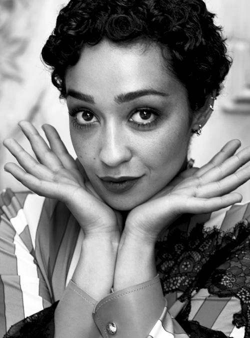 bibliolicious: margotsrobbie: Ruth Negga photographed by Victor Demarchelier for Town &amp; Country 