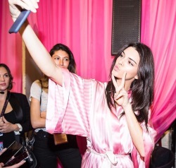 keeping-up-with-the-jenners:  Kendall backstage