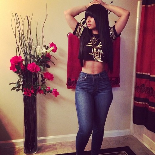 shesbombb:  F0LL0W US FOR MORE PICS & VIDS , we follow everyone back. »» http://www.shesbombb.tumblr.com ««