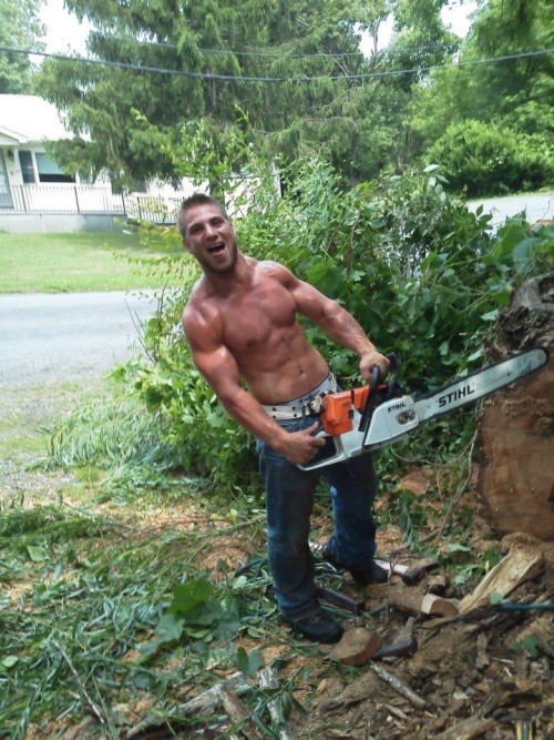 tradiesandchavs:  Hot