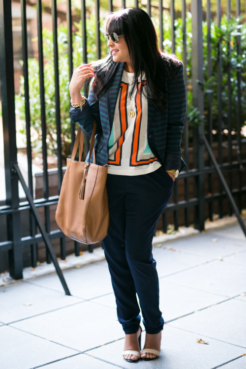 @fabulatina pairs patterns and stripes in her take on the Nautical trend. Read more here. 