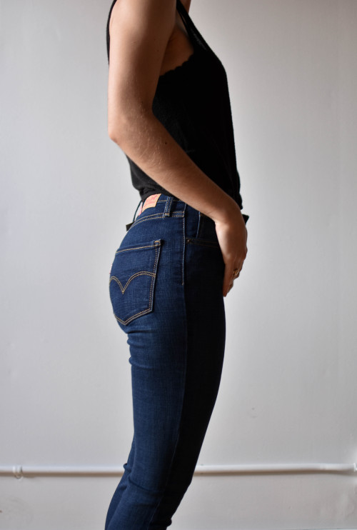 My first pair of Levi’s, and they make me feel amazing.(here’s the link if you’re interested, they h