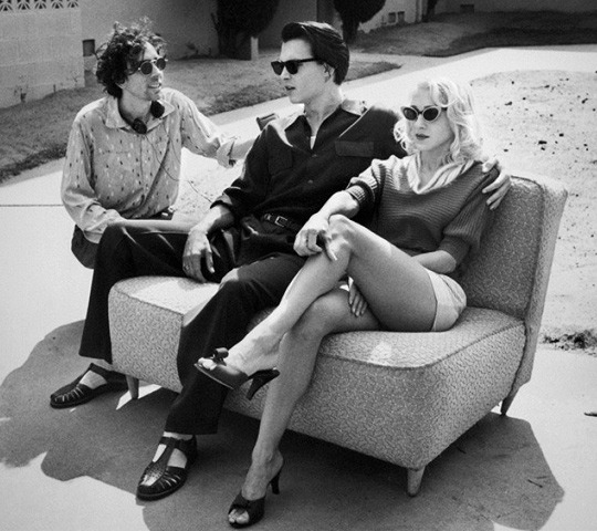 horrorfixxx:  Tim Burton, Johnny Depp, and Sarah Jessica Parker on the Ed Wood set.