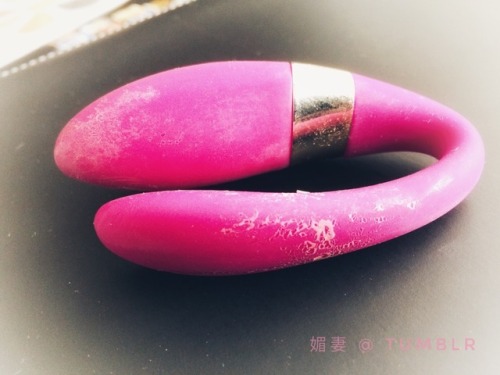 Lelo，可穿戴，遥控。不过重点是粉嫩小手吧～