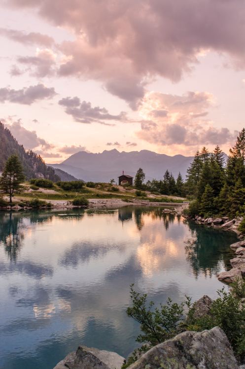 expressions-of-nature: Lake Aviolo, Italy by Alessandro Capuzzi