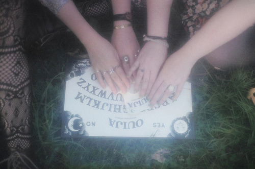 can-u-nott-pls:  ☾