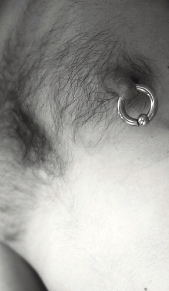 inkedbeardlover-deactivated2022: Hot nipple ring!