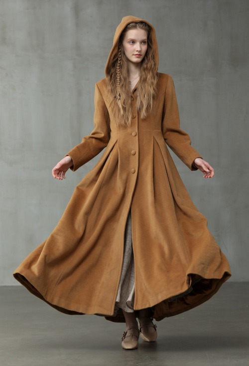 sosuperawesome: Hooded Wool Cloaks and CoatsLinennaive on Etsy