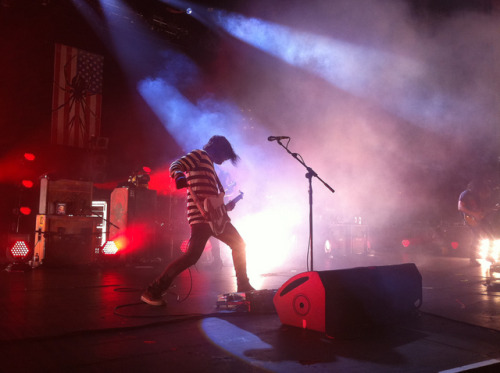 killjoyhistory:My Chemical RomanceMy Chemical Romance performs at the HMV Apollo in London, England 