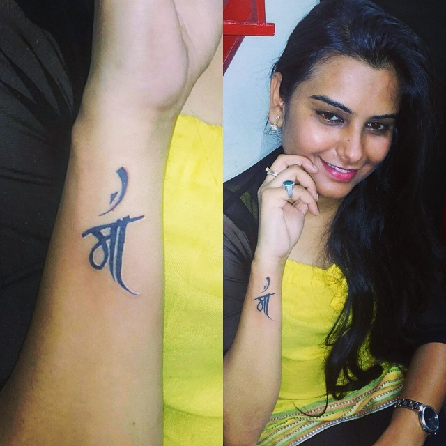 Maa tattoo ideas  very popular maa tattoo on hand with pen simple tattoo  name tattoo design  YouTube