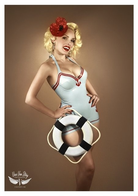 alternative-pinup:  Alternative Pinup