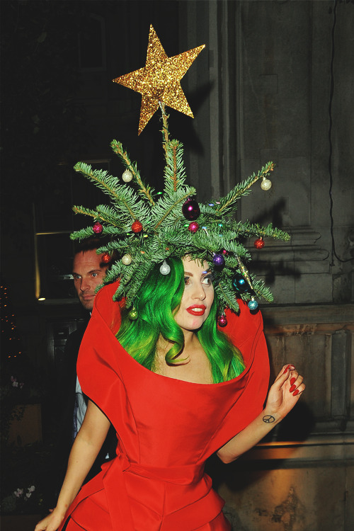 artpop-littlemonstergaga:  Lady Gaga tonight :’)