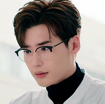 captainjoongki: professor cha eun ho and his glasses 