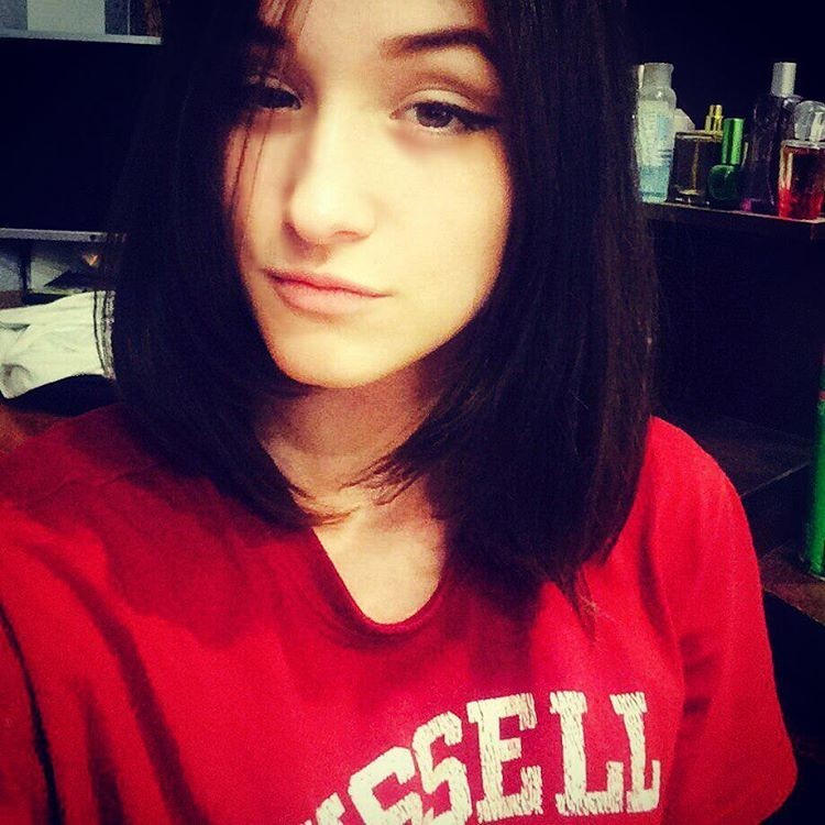 finofilipino:  Chicas que se parecen a Sasha Grey, el recopilatorio que estabas esperando.