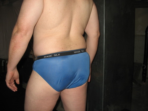 cchubbearo:A little horned-up taking these pics.