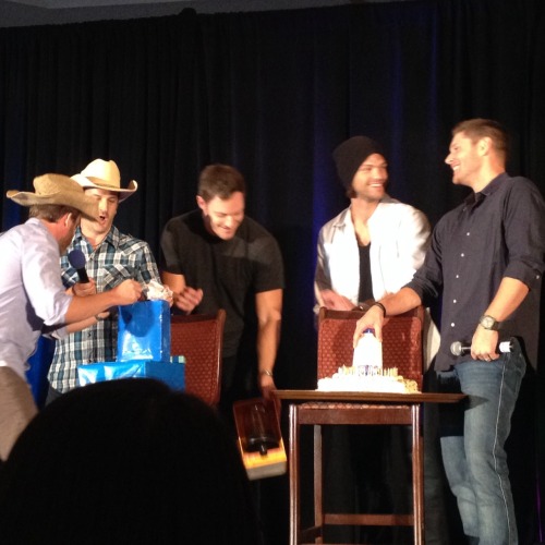 jeni-thunder:  Rob’s birthday party complete with stroke kit and photos from Big Daddy Winchester. 