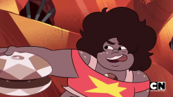 punnyquartz:when smoky quartz does the thing