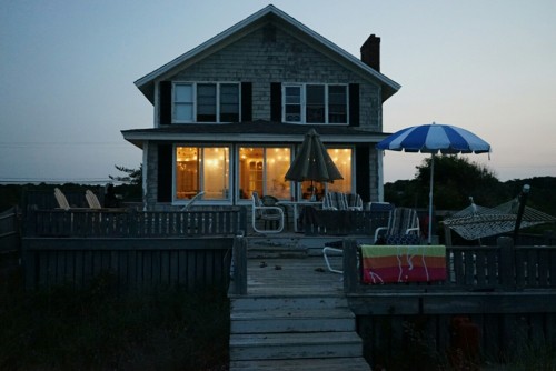 evanouie:Beach house