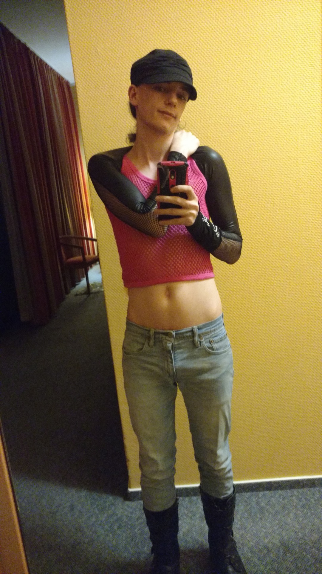 Here’s some EF pictures! Some more, I mean. In order of appearance: The beautiful