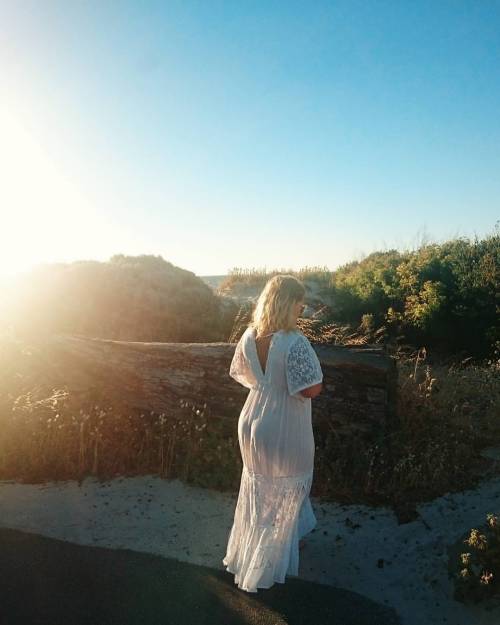 tallulah-moon:  So blessed to live so close to the one place that makes my soul come alive 🙏🌊🌊 #headingtothebeach #beachbum #treeloves
